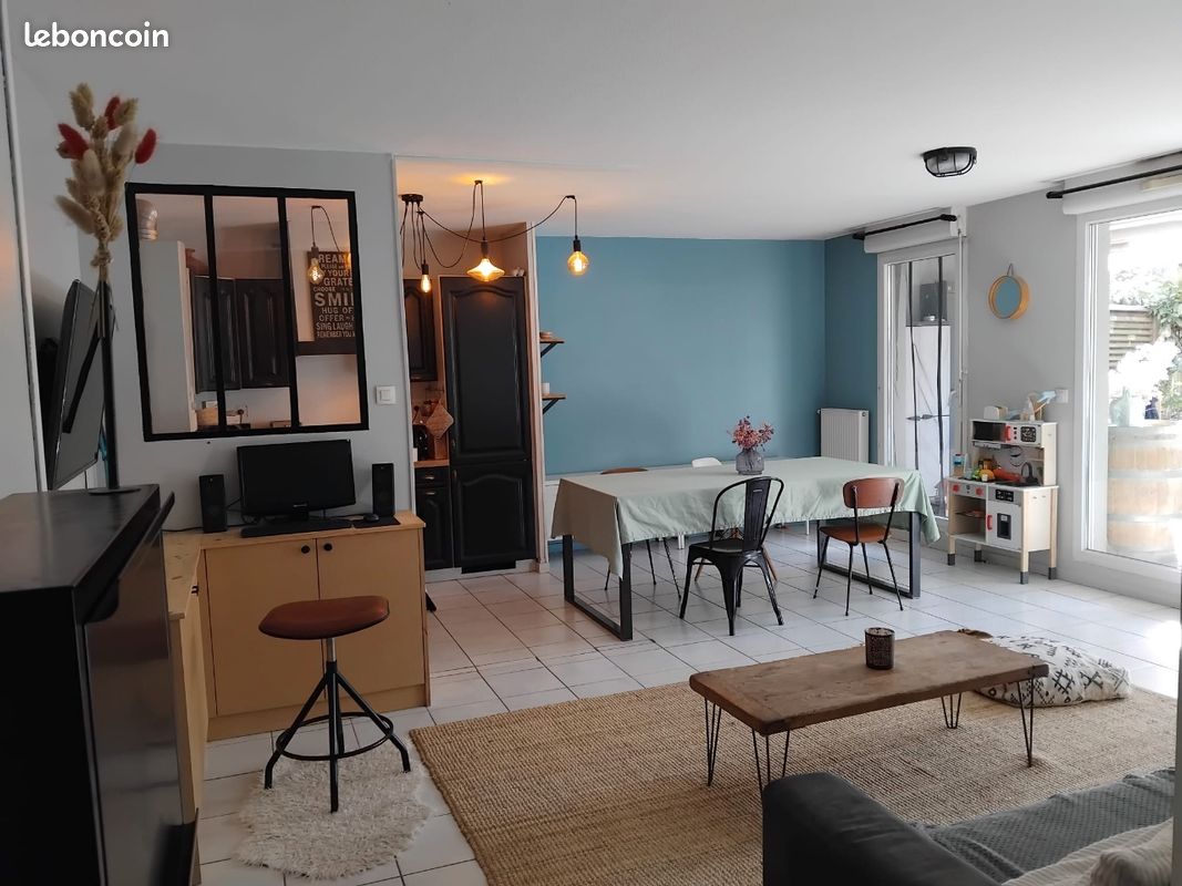 Appartement 3 pièces 67 m² · à Vaulx-en-Velin · 67 m² · 230 000 €