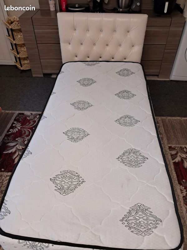 Matelas et le lit (image 3)