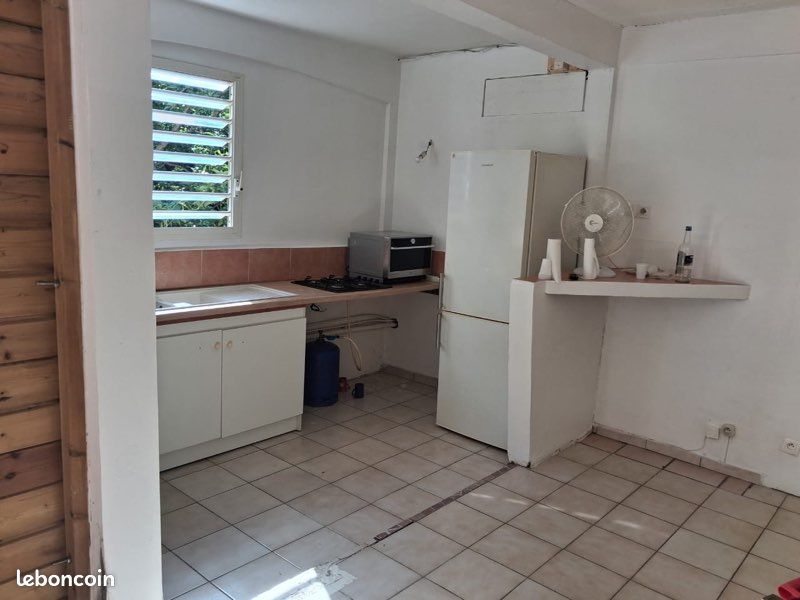 Appartement 3 pièces 90 m² · à Le Gosier · 90 m² · 750 €