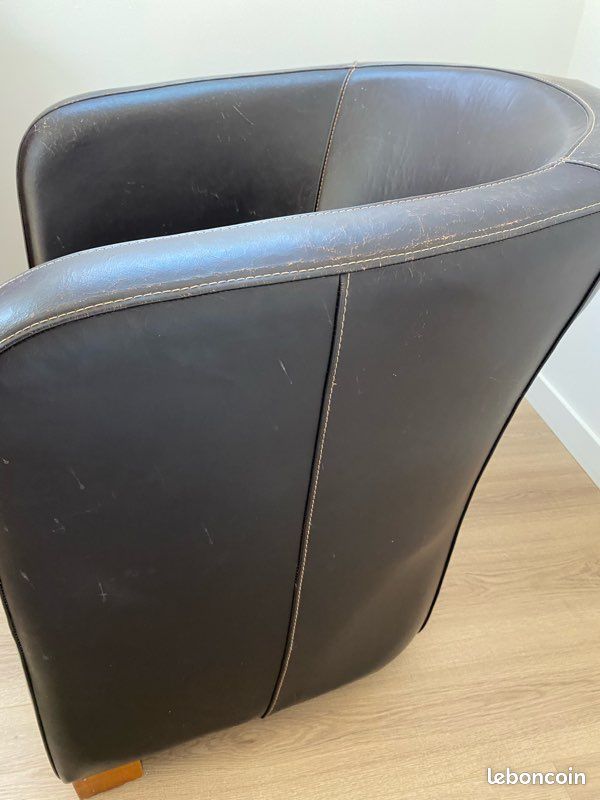 Fauteuil club cuir marron - aspect vieilli (image 4)