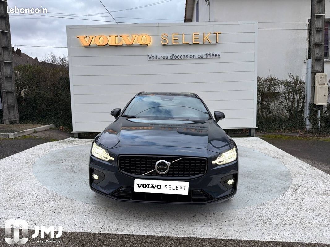 VOLVO V60 B4 197 ch DCT7 Ultra Style Dark (image 4)