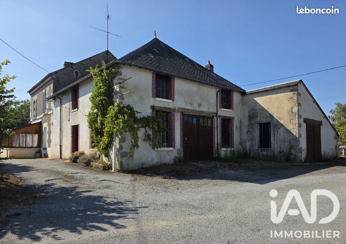 Maison 5 pièces 105 m² · à Fleurat · 105 m² · 102 000 €