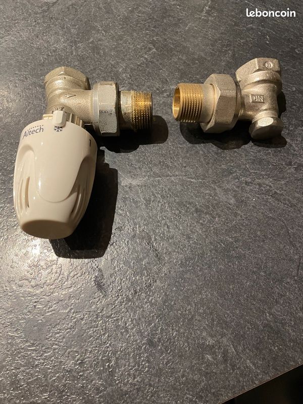 Robinet thermostatique et coude de réglage 3/4 (image 1)