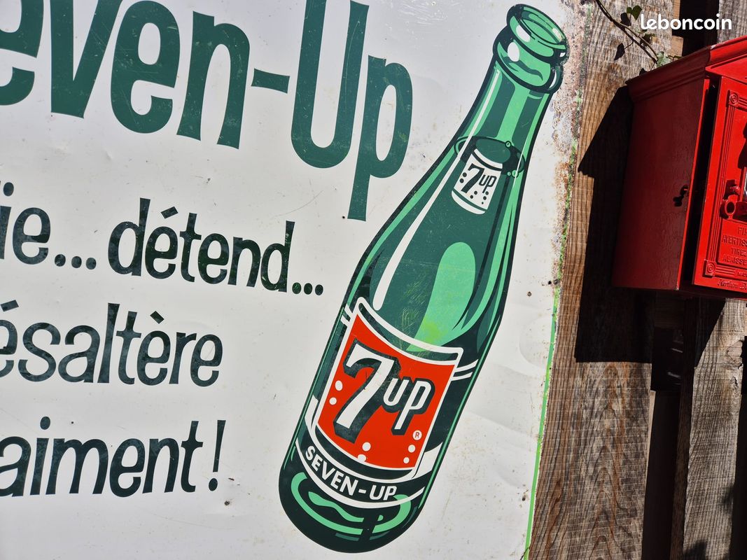 Plaque émaillée 7up bouteille | Au temps qui passe