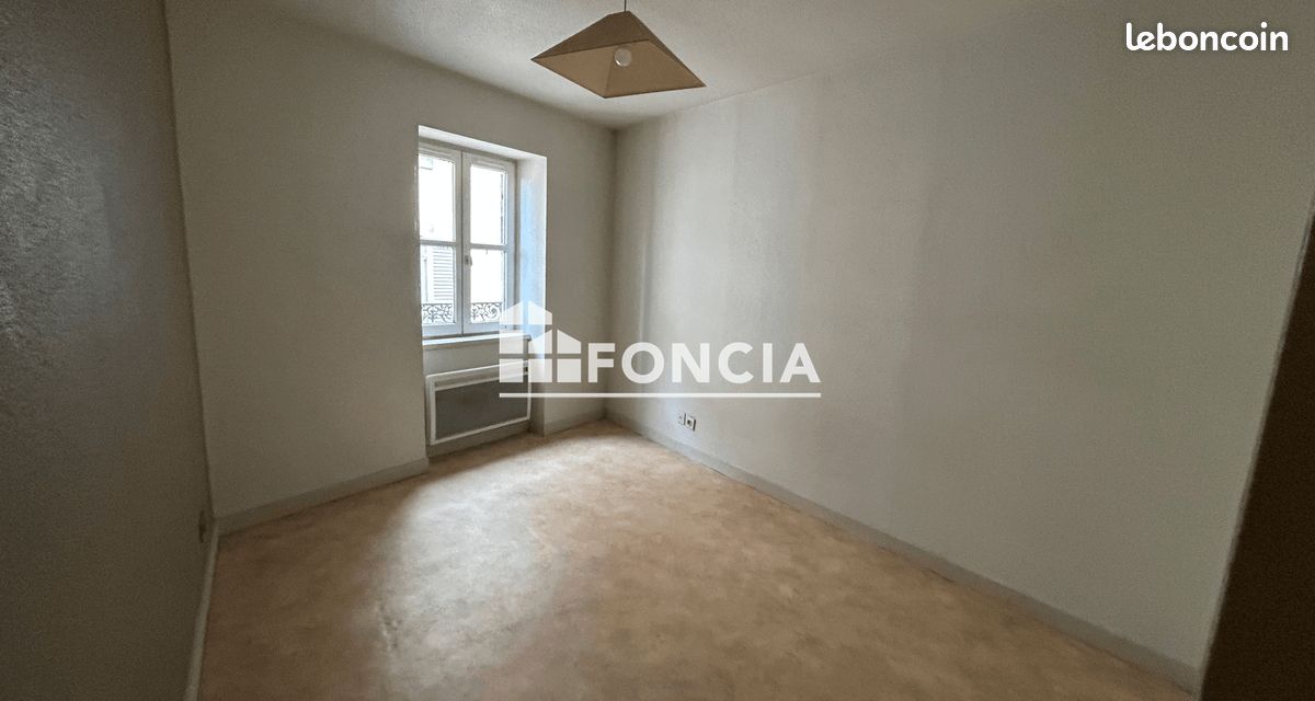 Appartement 1 pièce 24 m² · à Clermont-Ferrand · 24 m² · 385 €