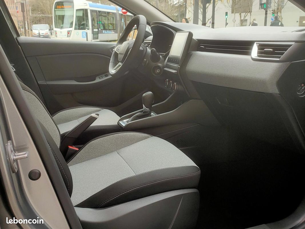 RENAULT CLIO 1.0 Tce - 90 V BERLINE EVOLUTION BV AUTOMATIQUE (image 7)