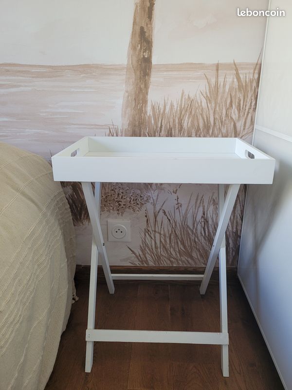 Table de chevet (image 1)