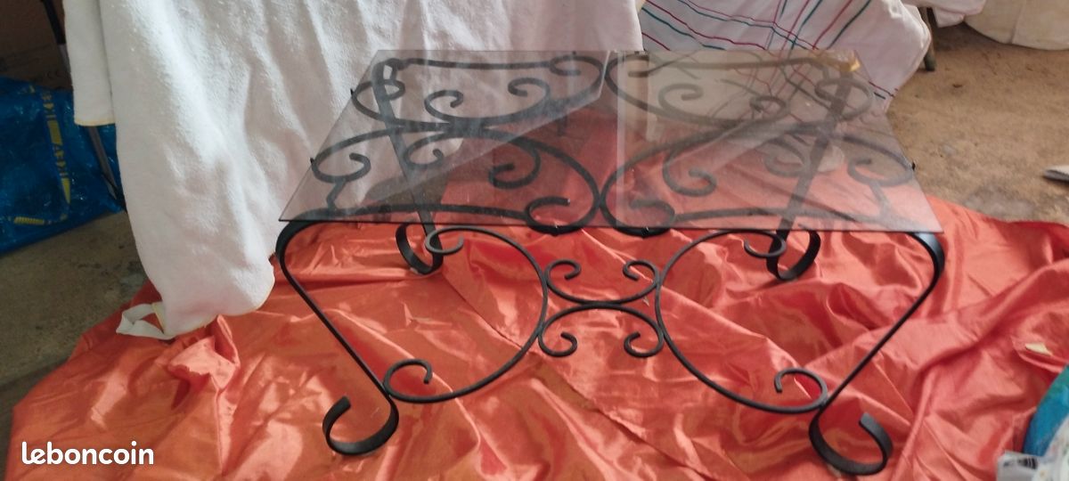 Table vintage (image 1)