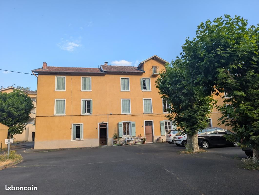 Appartement 3 pièces 75 m² · à Sain-Bel · 75 m² · 145 000 €