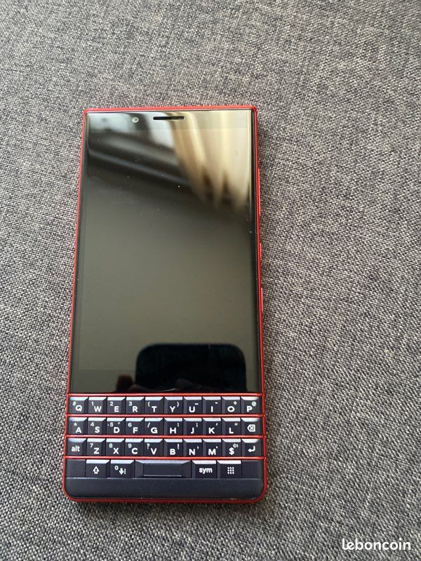Blackberry (image 1)