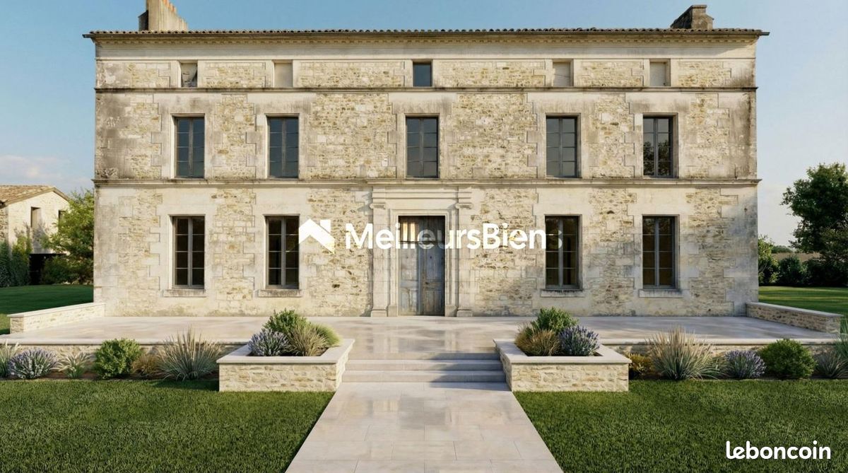 Maison 10 pièces 500 m² · à Saintes · 500 m² · 680 000 €