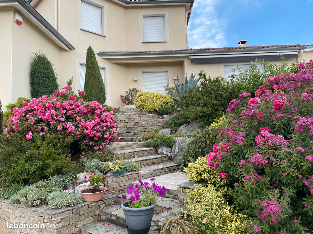 Maison 7 pièces 218 m² · à Saint-Bonnet-les-Oules · 218 m² · 625 000 €