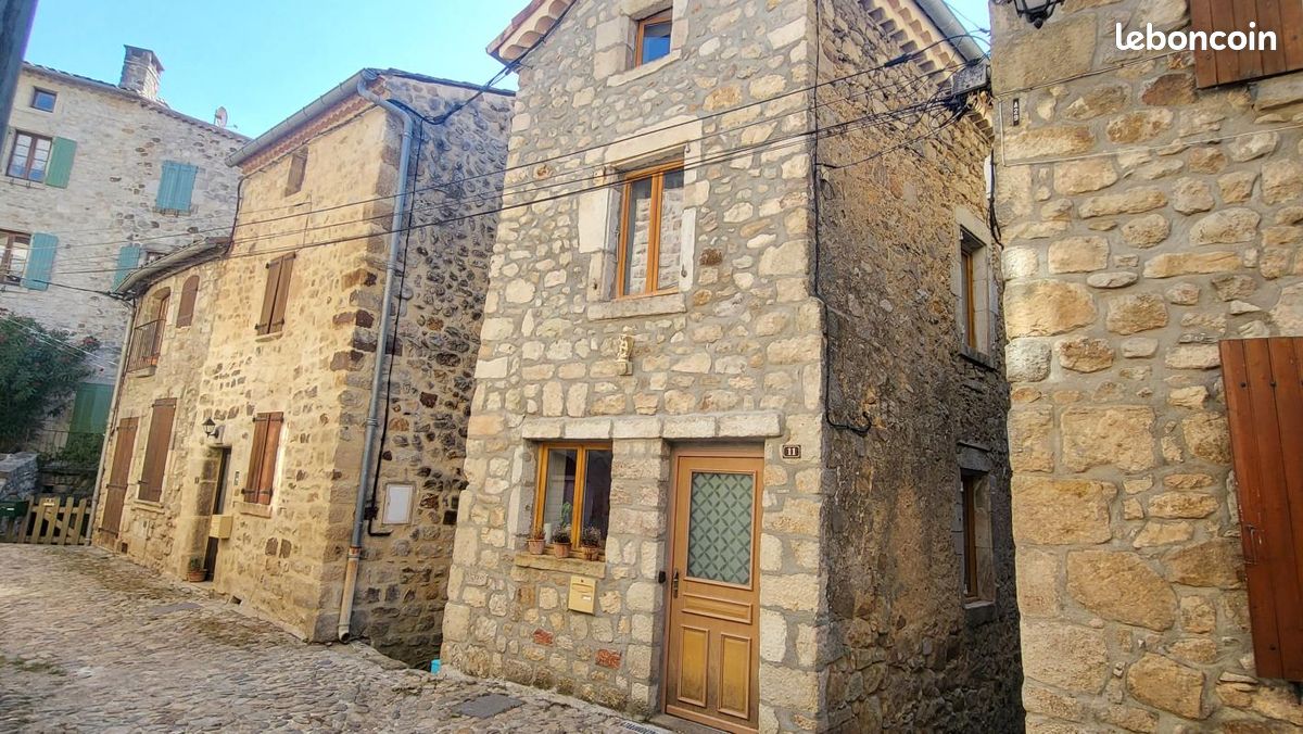 Maison 4 pièces 82 m² · à Joyeuse · 82 m² · 700 €/mois