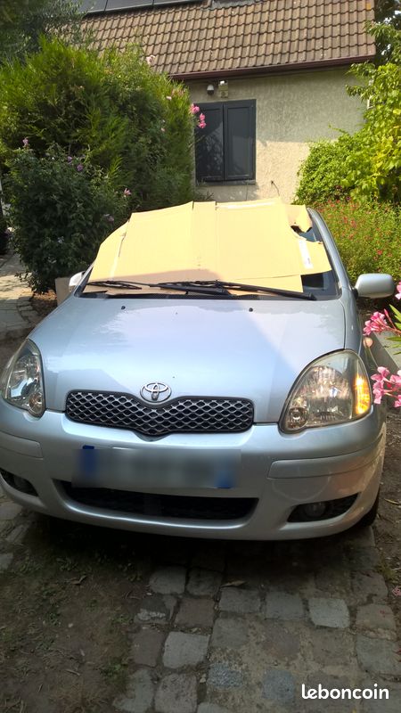 TOYOTA YARIS 4D4 Diesel - Voitures