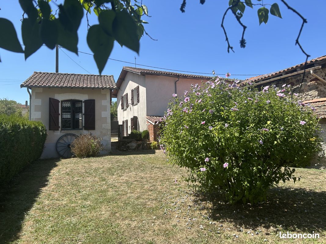 Maison 3 pièces 64 m² · à Terres-de-Haute-Charente · 64 m² · 58 500 €