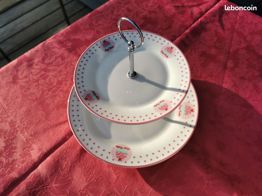 Présentoir à Gâteaux 2 étages En Porcelaine Blanche EH Excellent Houseware
