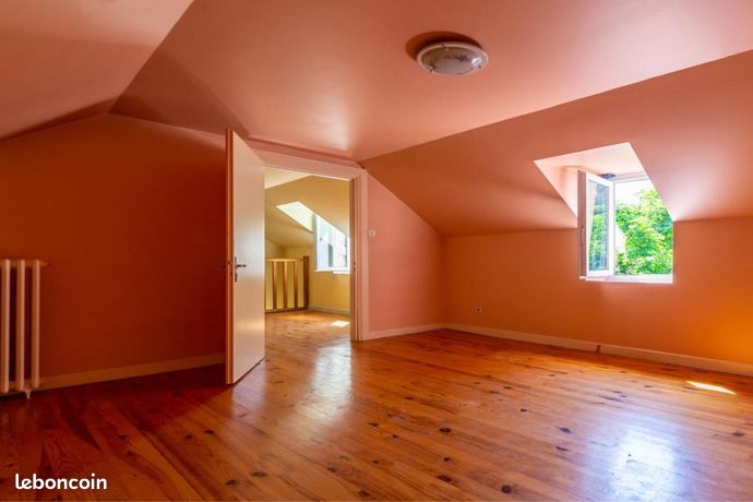 Maison 6 pièces 102 m² — 2