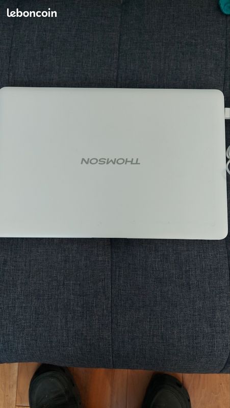 Thomson NEO THN14B - Capot écran - LCD Back cover original Thomson / 238