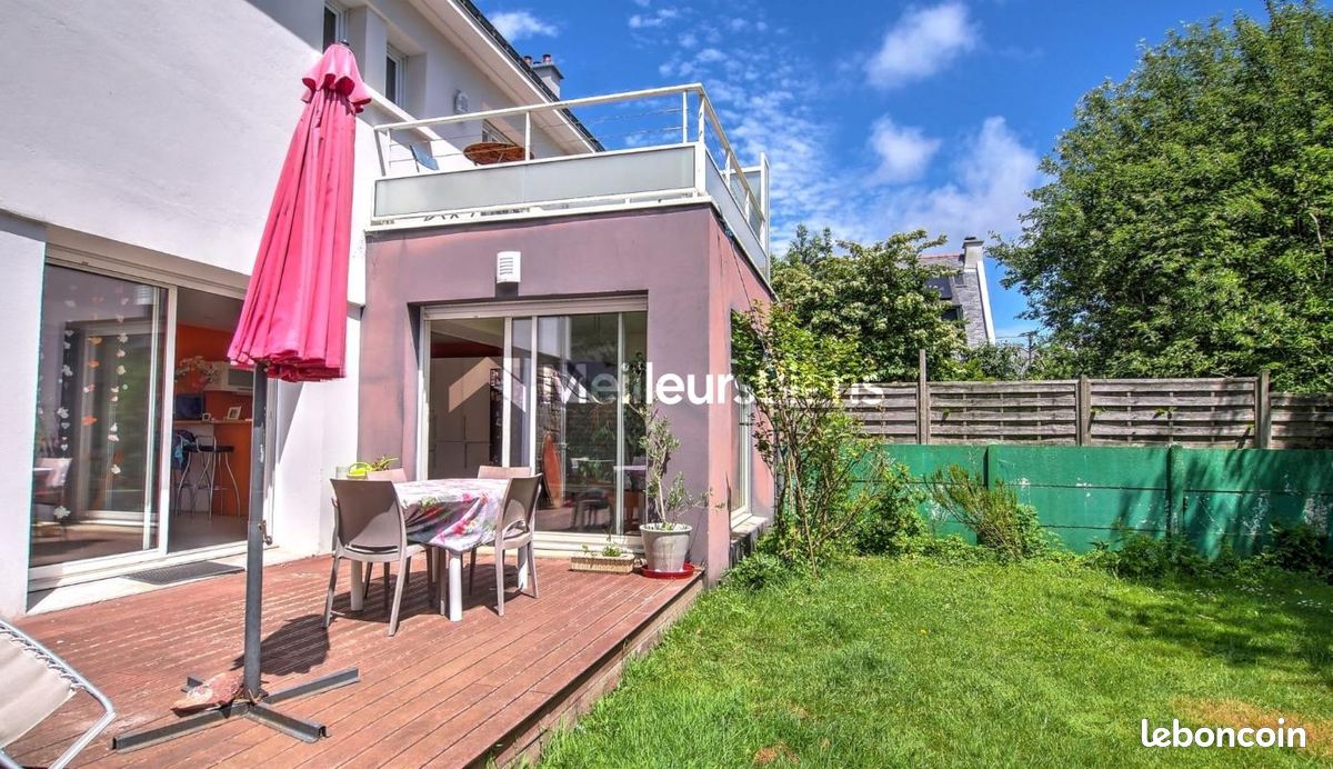 Maison 9 pièces 193 m² · à Larmor-Plage · 193 m² · 645 000 €