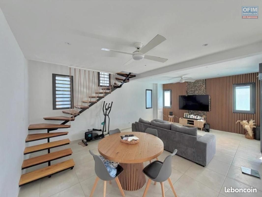 Maison 5 pièces 115 m² · à Saint-Louis · 115 m² · 364 000 €