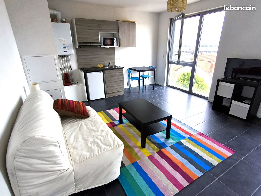 Appartement 1 pièce 28 m² · à Cenon · 28 m² · 660 €