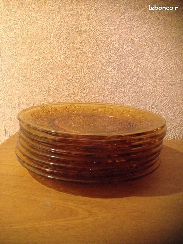 Lot d'assiettes plates et à dessert (image 3)