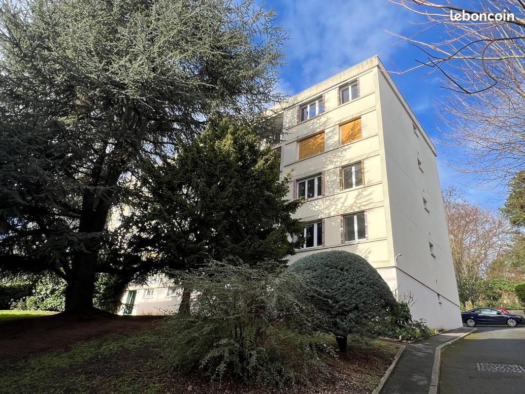 Appartement 1 pièce 14 m² · à Fontenay-aux-Roses · 14 m² · 69 000 €