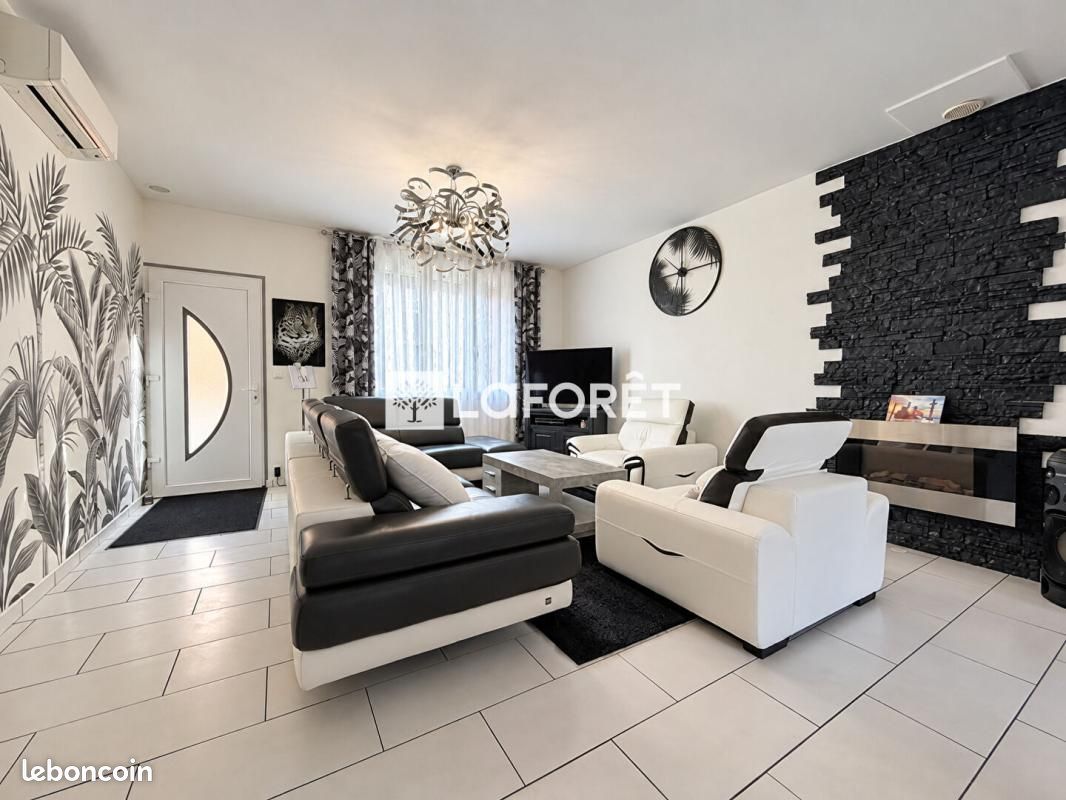 Maison 4 pièces 145 m² · à Calais · 145 m² · 243 700 €