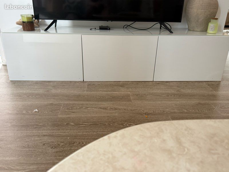 Besta ikea (image 1)