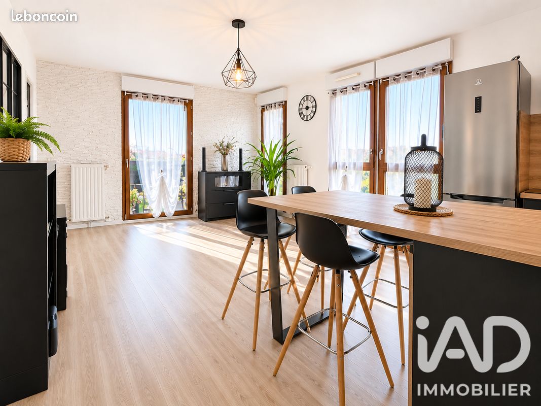 Appartement 4 pièces 70 m² · à Mantes-la-Ville · 70 m² · 210 000 €