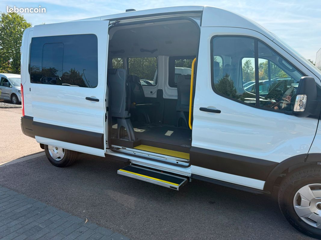 FORD TRANSIT L3H2 TPMR – Boîte Automatique – Jusqu'à 4 fauteuils roulants – Disponible immédiatement (image 2)