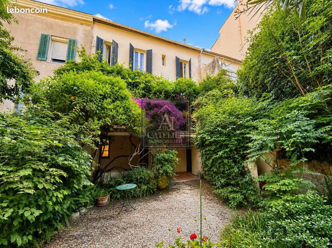 Maison 6 pièces 202 m² · à Toulon · 202 m² · 894 000 €