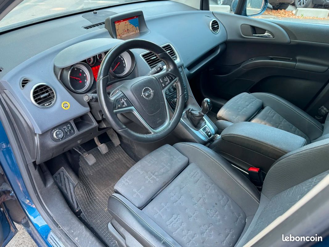 OPEL MERIVA 1.6 CDTI - 136 ch S&S Cosmo Pack PHASE 2 / Sièges et volant chauffants / Caméra de recul / Chaîne distrib (image 11)