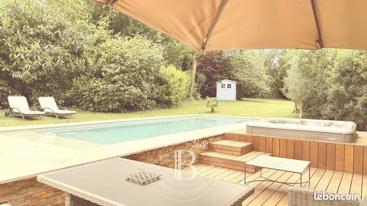 Maison 10 pièces 250 m² (image 25)