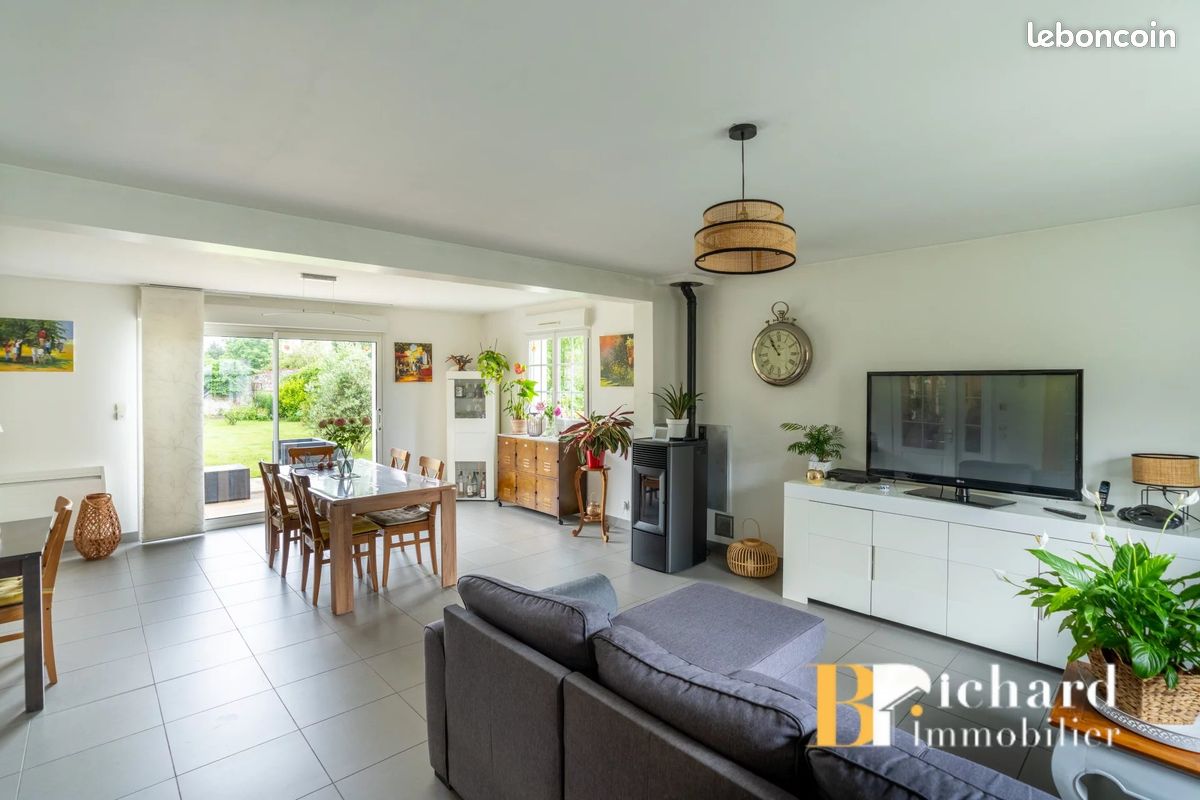 Maison 7 pièces 225 m² · à Voyenne · 225 m² · 279 800 €