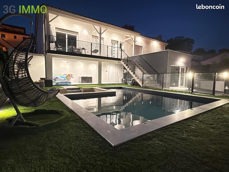 Maison 5 pièces 161 m² · à Châtillon-sur-Chalaronne · 161 m² · 482 000 €