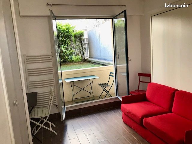 Appartement 1 pièce 15 m² · à Paris · 14,5 m² · 850 €
