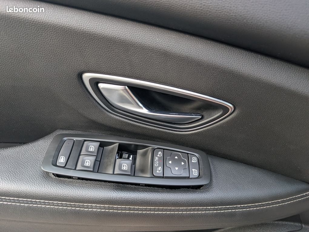 Renault SCENIC IV 1.5 DCI 110CH ENERGY BUSINESS EDC (image 4)