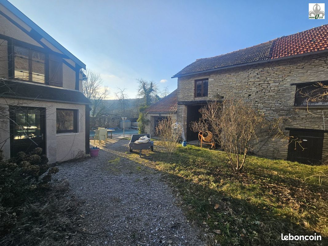 Maison 6 pièces 200 m² · à Nuits-Saint-Georges · 200 m² · 299 000 €