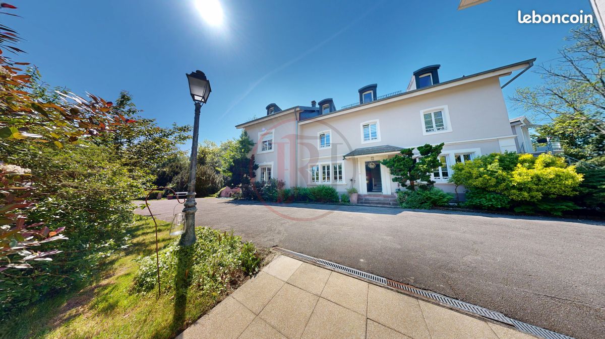 Maison 17 pièces 465 m² · à Sentheim · 465 m² · 1 090 000 €