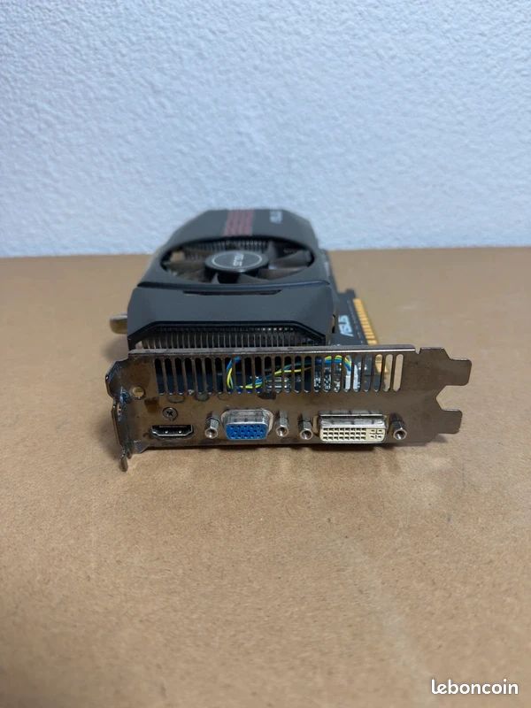 Carte Graphique Asus GTX 550 Ti | 1 Go GDDR5 | Ventilateur, HDMI, DVI, VGA | Occasion