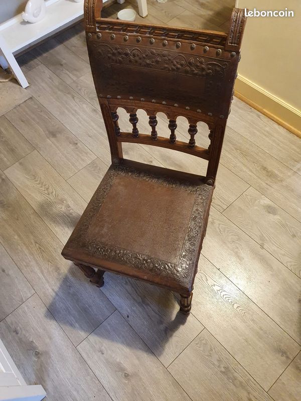 Chaises en bois et cuir style Henri II (image 1)