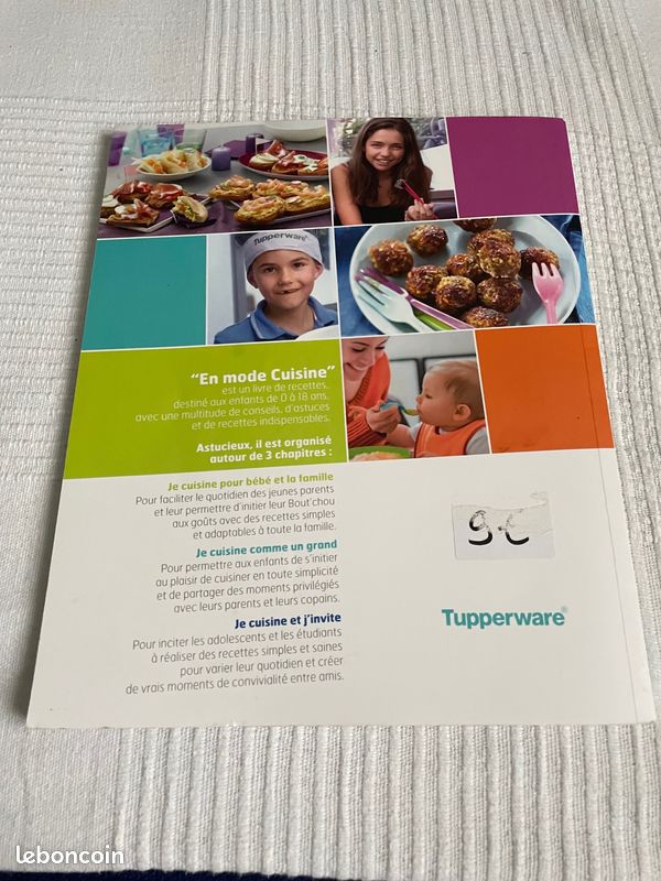 En mode cuisine de 0 à 18 ans par Tupperware: Bon Softcover (2013) | Ammareal En mode cuisine de 0 à 18 ans par Tupperware: Bon Softcover (2013) | Ammareal
