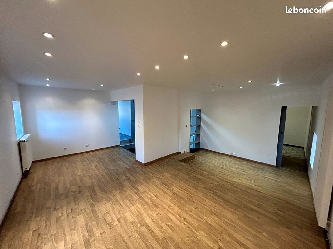 Maison 6 pièces 140 m² · à Pierrevillers · 140 m² · 990 €/mois