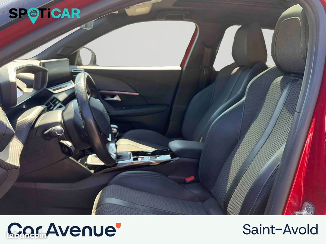 PEUGEOT 2008 PureTech 130 S&S BVM6 GT (image 11)