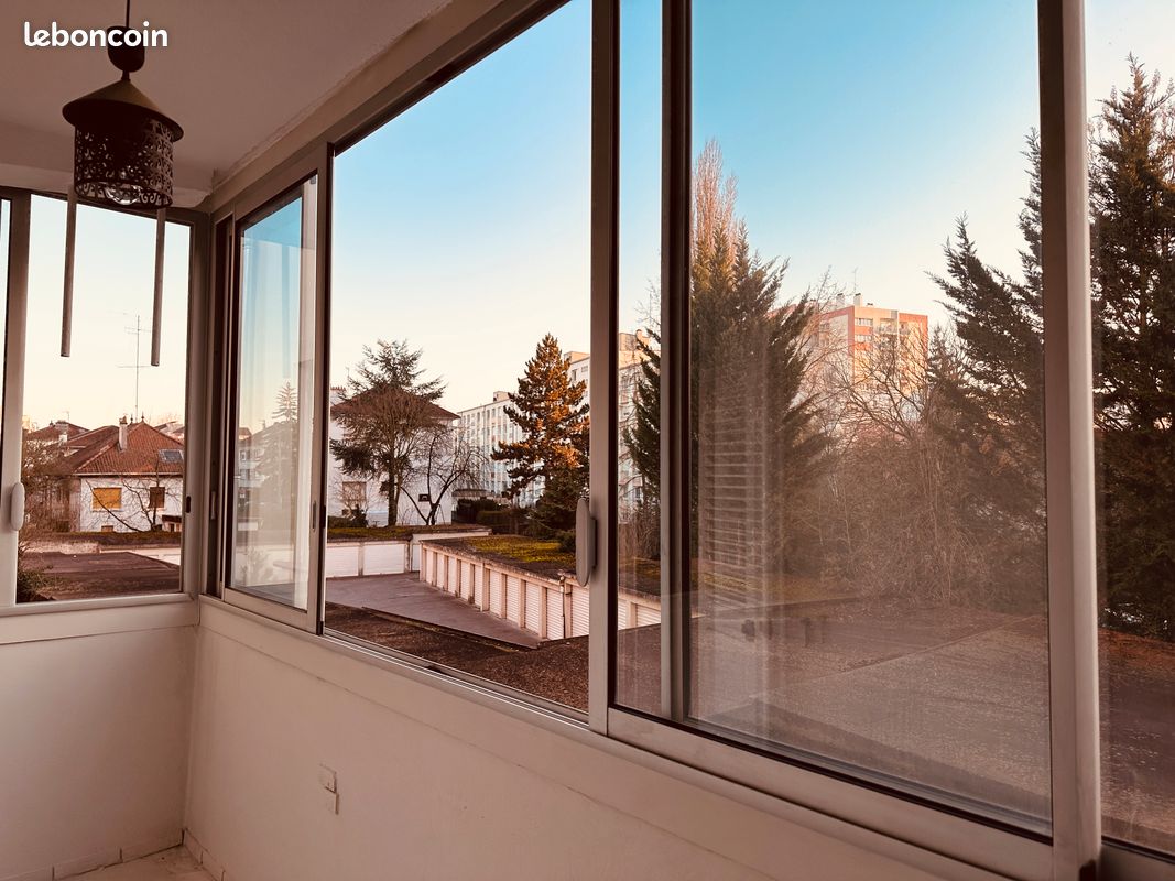 Appartement 3 pièces 90 m² · à Nancy · 90 m² · 980 €