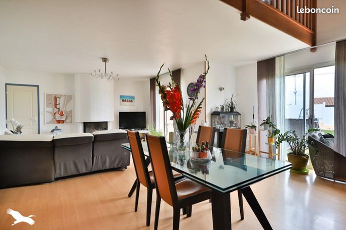 Villa 6 pièces 182 m²