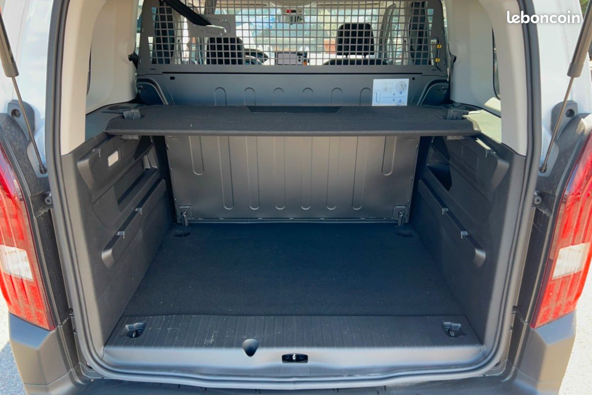 Peugeot Rifter BLUEHDI 130 EAT8 ALLURE 0MALUS (image 18)