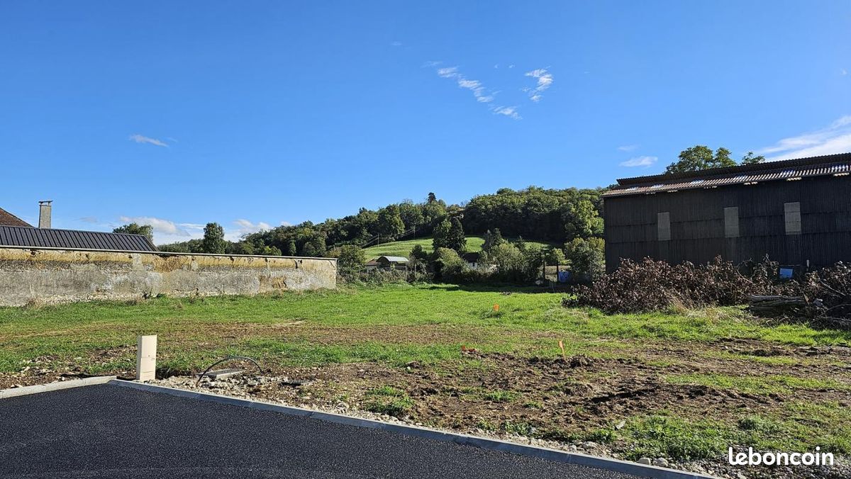 Terrain 608 m² Saint Chef · à Saint-Chef · 126 000 €