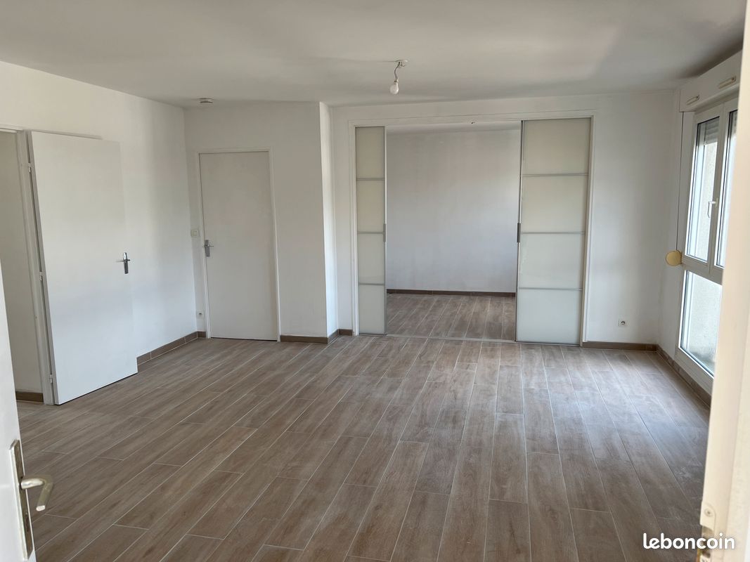 Appartement 3 pièces 70 m² · à Reims · 70 m² · 950 €